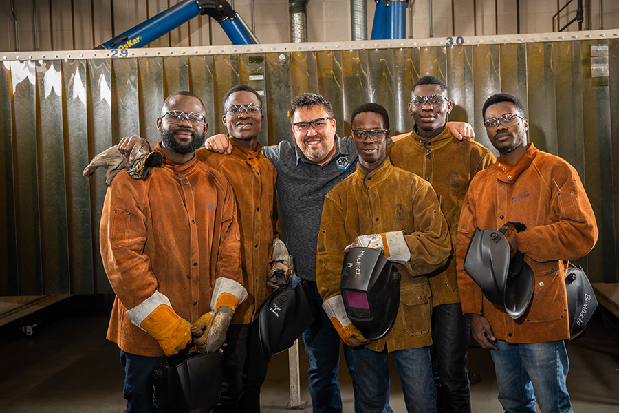 Group photo of Ghana welders