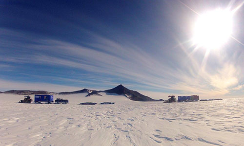 Coldest Journey convoy in Antartica